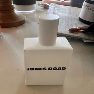 Jones beauty fragrance.  Shower scent.  Brand new no box used once